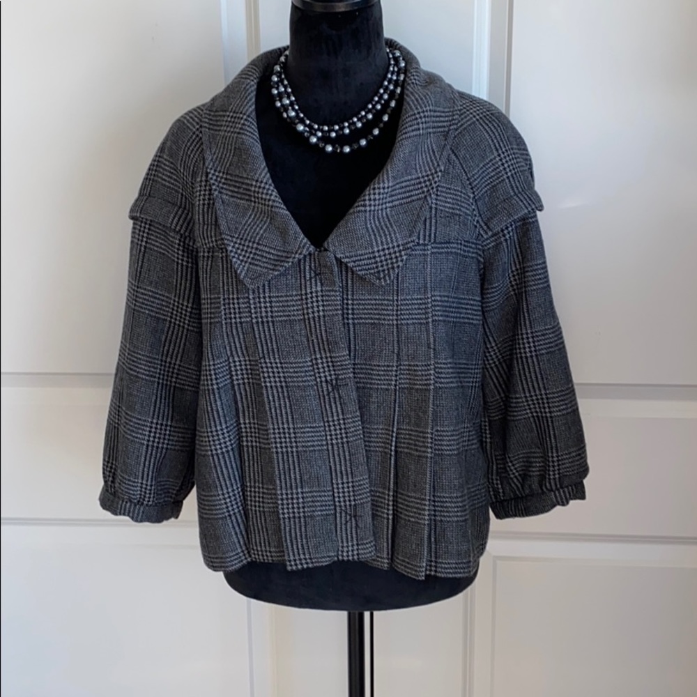 DKNY waist length blazer